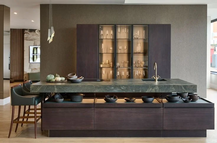 Миниатюра 2 услуги Мебельный салон (шоурум) в торговом центре