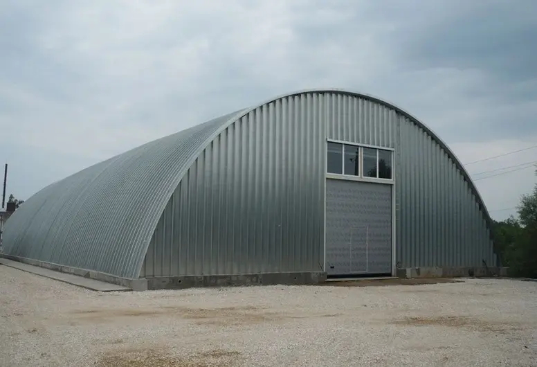 Действующий арендный бизнес с двумя арочными конструкциями в собственности