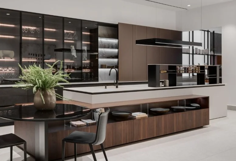 Миниатюра 2 услуги Мебельный салон (шоурум) в торговом центре