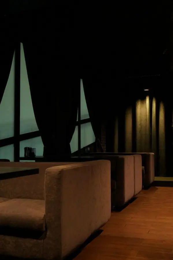 Миниатюра 2 услуги Инвестиция в стиль и вкус: продается легендарный SHTUKA DJ BAR в центре Солигорска